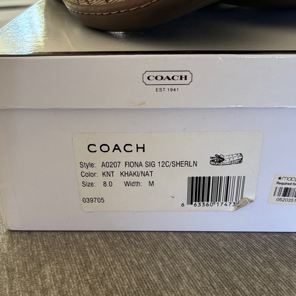 Coach Women’s moccasins size 8 - Picture 3 of 3